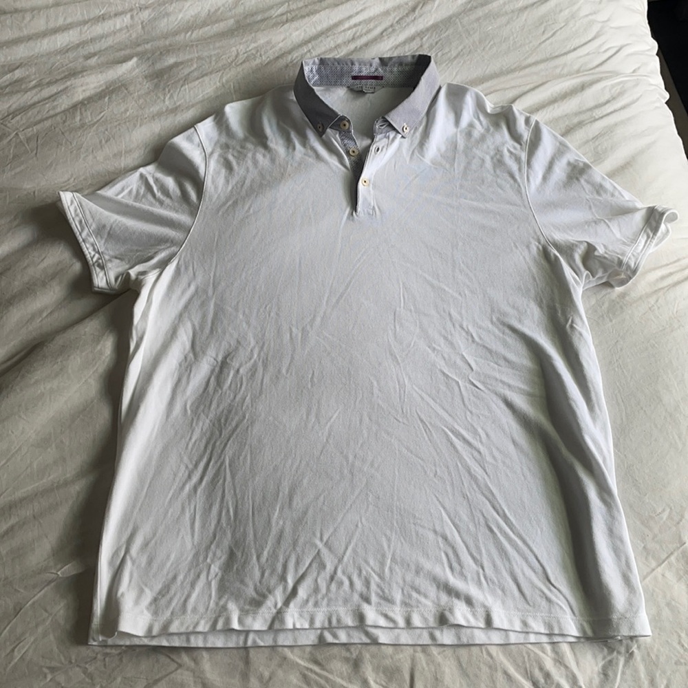 Ted Baker White Collared Shirt Silver Collar Size 7 (fits like XL) never worn